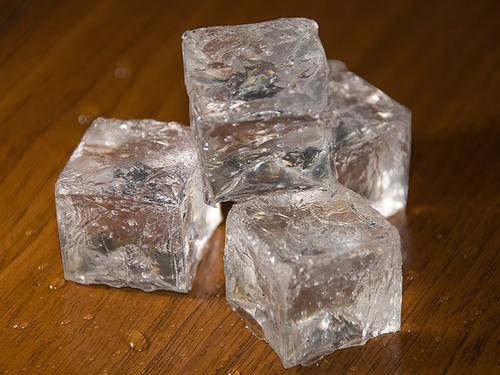 Fake ice cubes